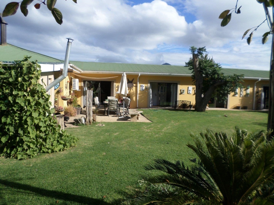 3 Bedroom Property for Sale in Joubertina Eastern Cape